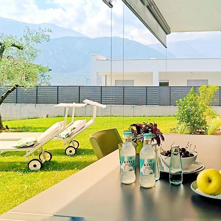 加尔达湖滨Elvy Garda Living Garden公寓 外观 照片